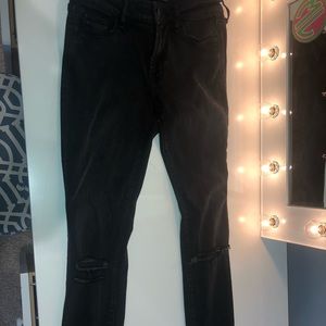 ABERCROMBIE & FITCH BLACK SKINNY JEANS
